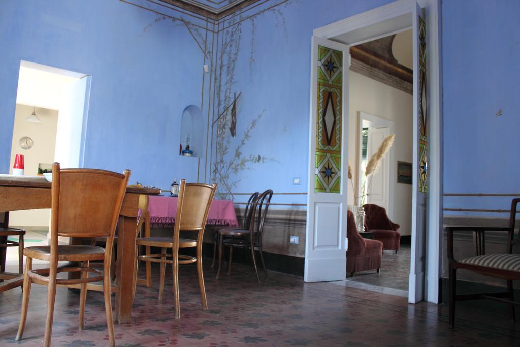 אצ'י קסטלו Villa Manasse חדר תמונה